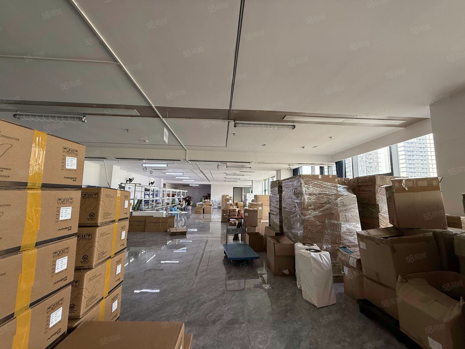 (出租) 福永地铁口精装修厂房办公室出租研发生产仓库800平可分租
