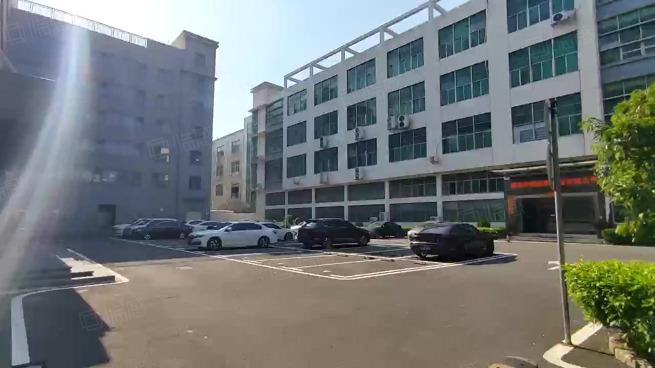 (出租) 福永桥头地铁口新出豪华装修厂房出租1280平米无需转让费