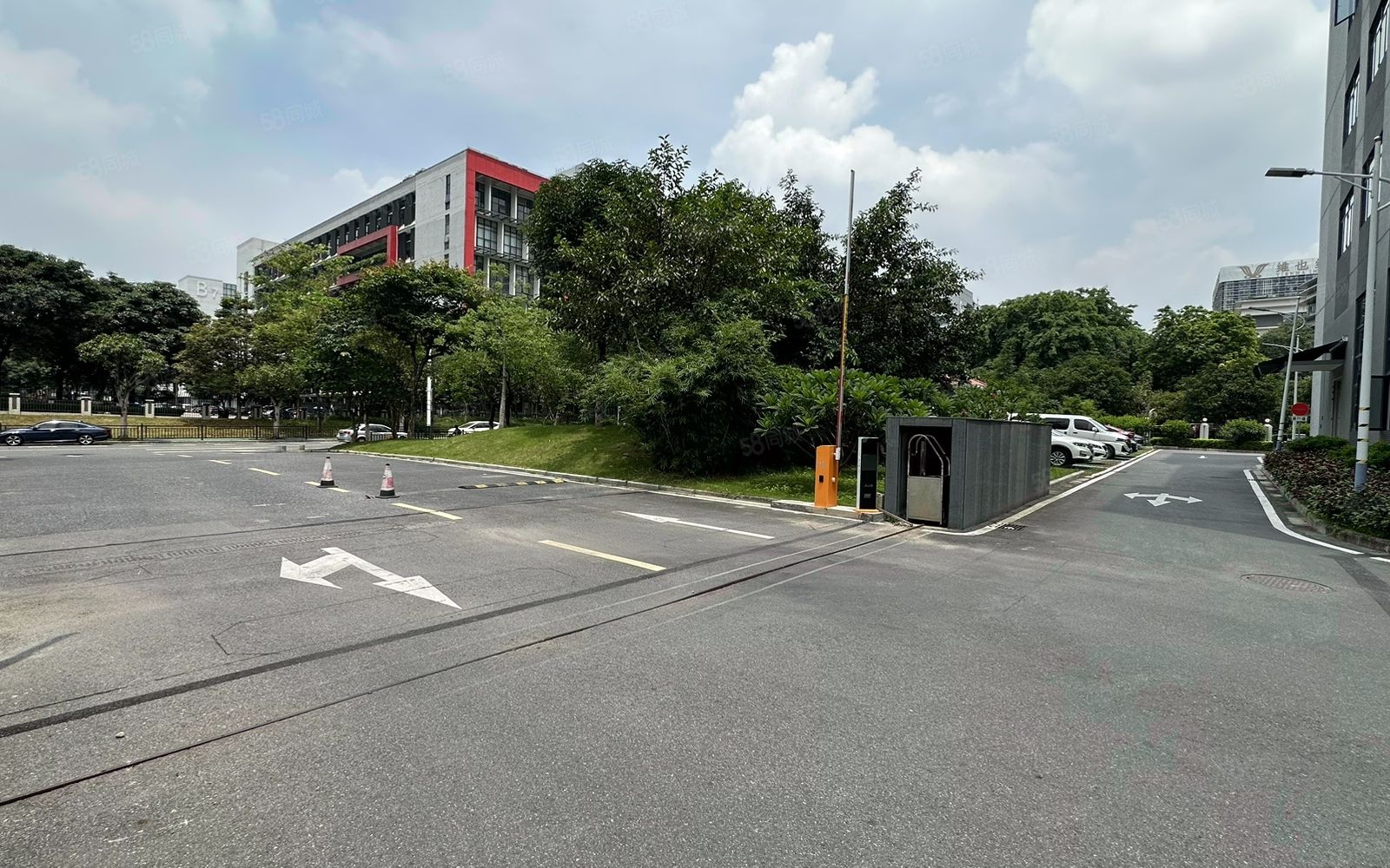 (出租) 200平起租福永地铁口2000平精装修办公仓库厂房出租可分租