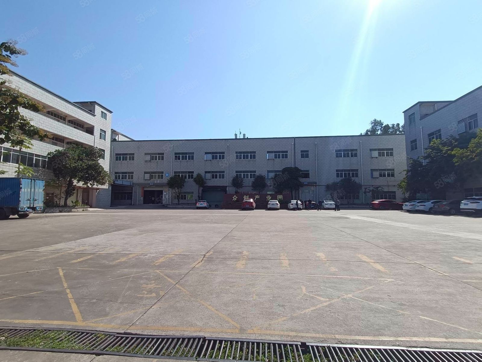 (出租) 一楼特价28.8 福永地铁口旁独院2000平厂房出租现成水电