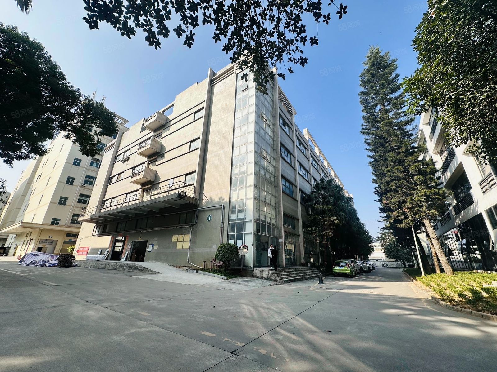 (出租) 16元福永地铁口旁精装无尘车间厂房大小可以分租
