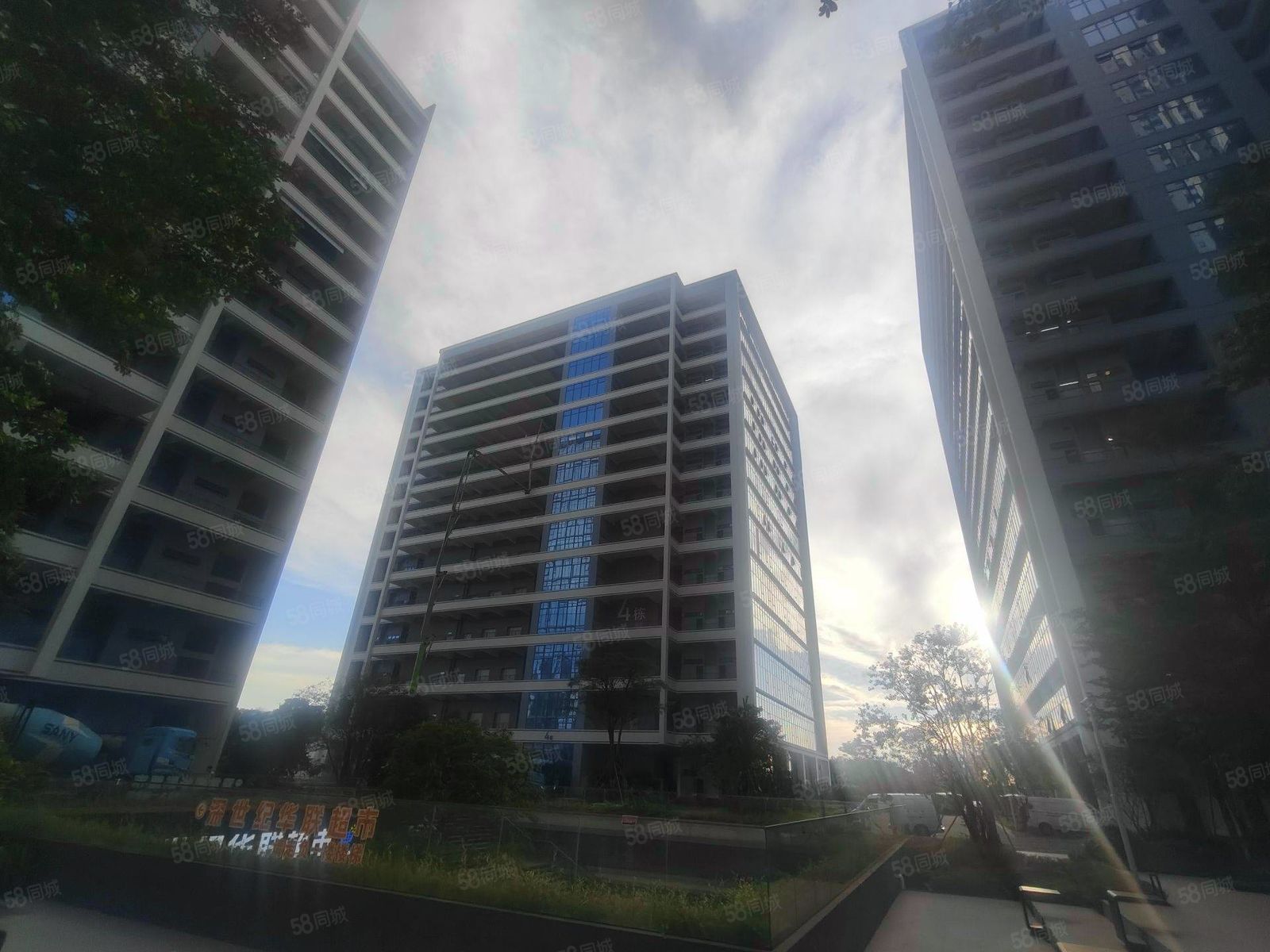 (出租) 龙华观澜科技园,300平起租大小可分租,工业上楼项目无公摊租