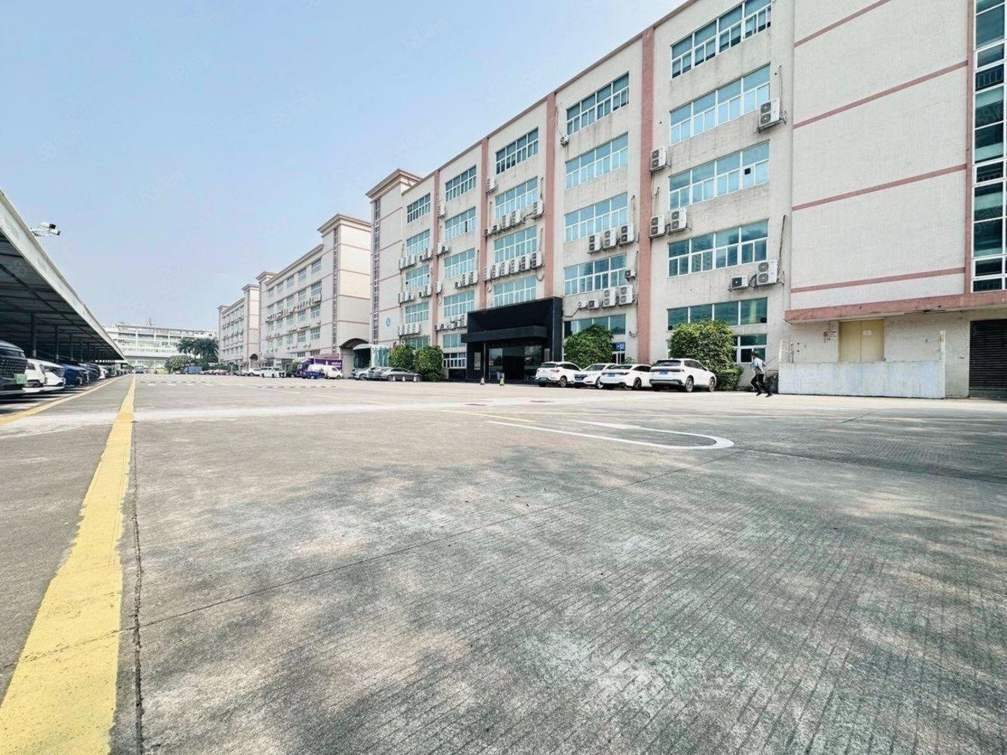 (出租) 观澜地铁口300至5000平厂房仓库办公室出租面积大小可分租