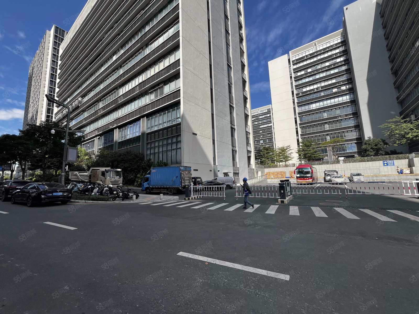 (出租) 观澜樟坑径高新园区1000平精装修厂房电商研发办公室出租