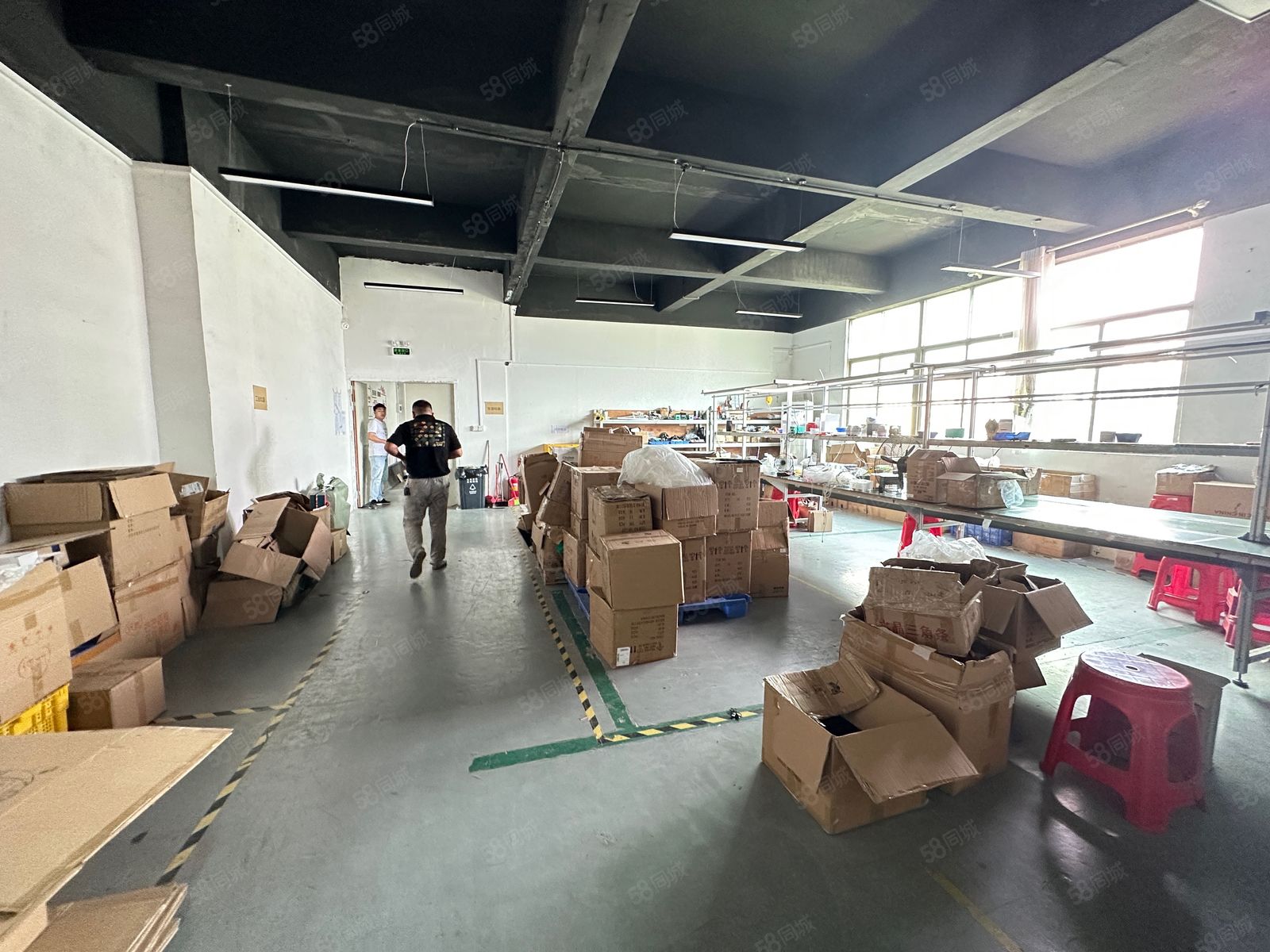 (出租) 观澜章阁福前路400平楼上现成精装修水电齐全红本厂房出租分租