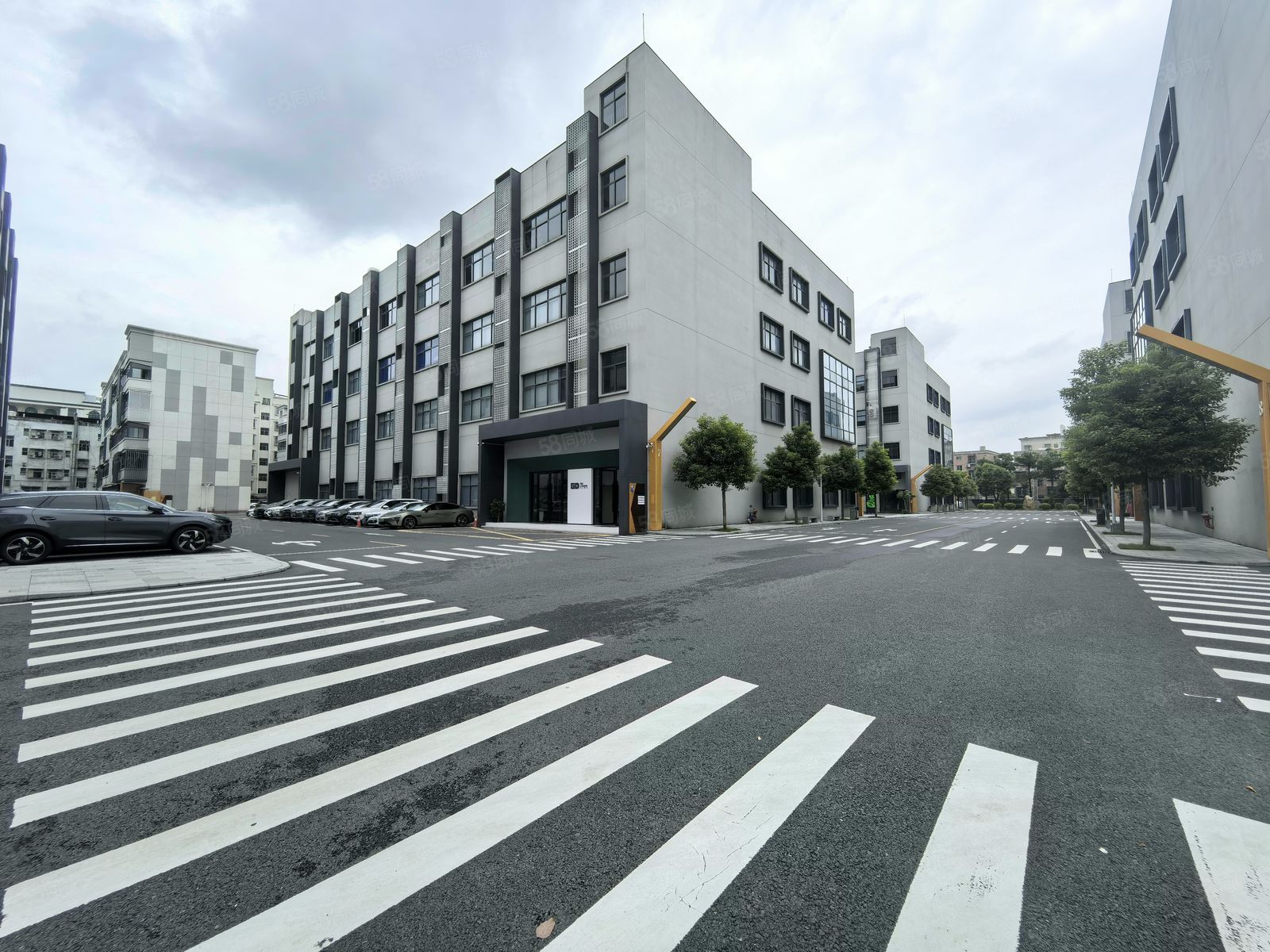 (出租) 200平起龙华地铁口原房东花园式红本工业厂房整层面积出租可分