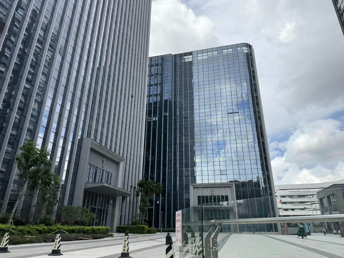 (出租) 观澜地铁口全新红本厂房整层1200平30元每平可定制装修