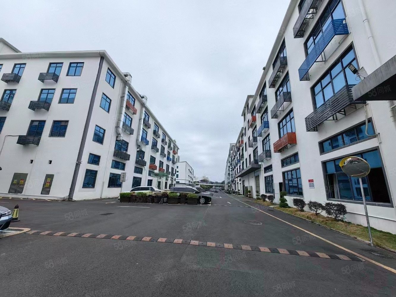 (出租) 业主诚心特价出租，观澜章阁福前路小面积厂房仓库500平