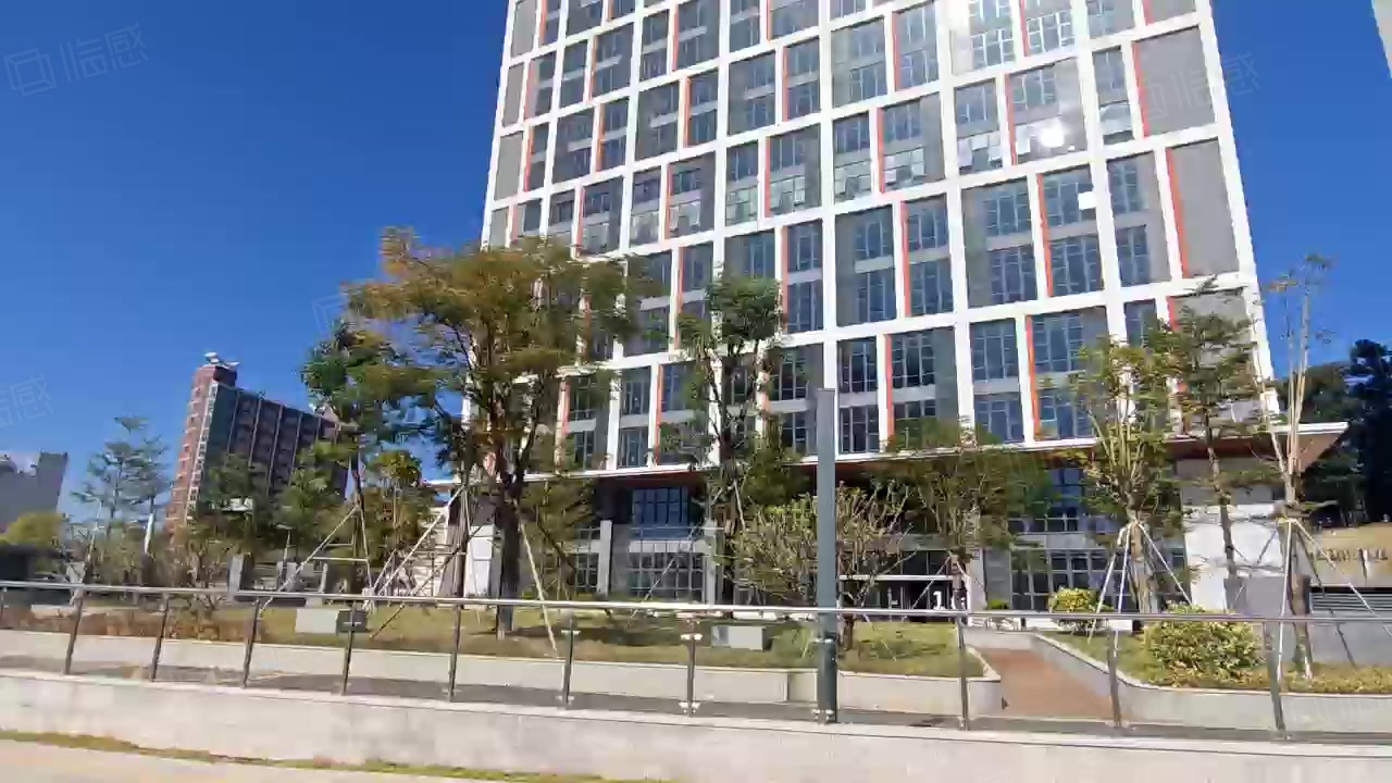 (出租) 观澜地铁口原房东全新红本新建厂房出租7万平精装修可分租仓库