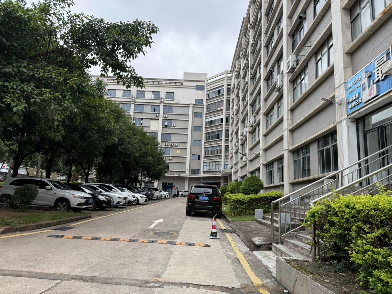 (出租) 观澜梅观高速口厂房 原房东直租 可办环评好招工