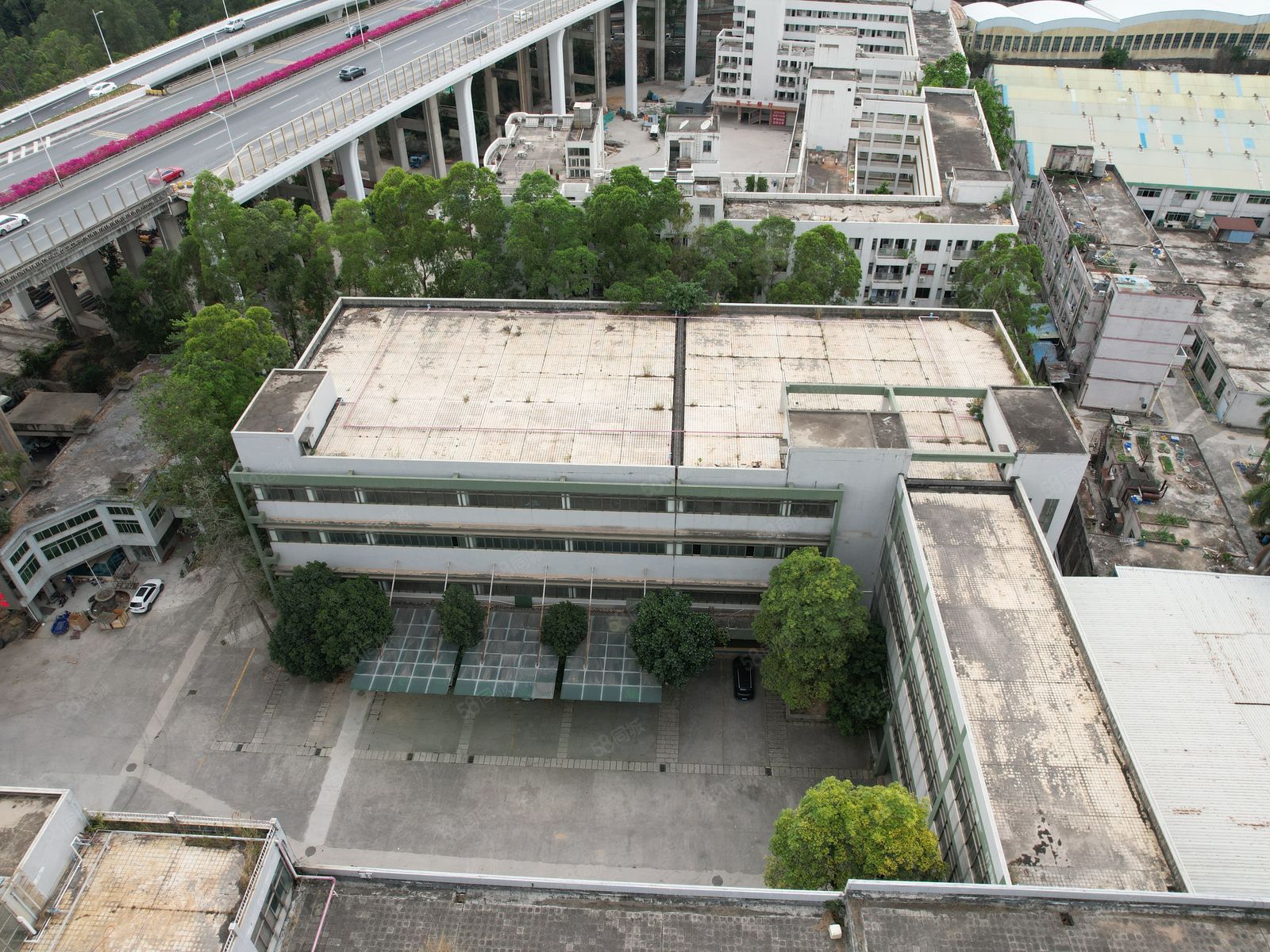 (出租) 观澜专业物流园标准厂房出租,带双面卸货平台,仓库供应链仓库