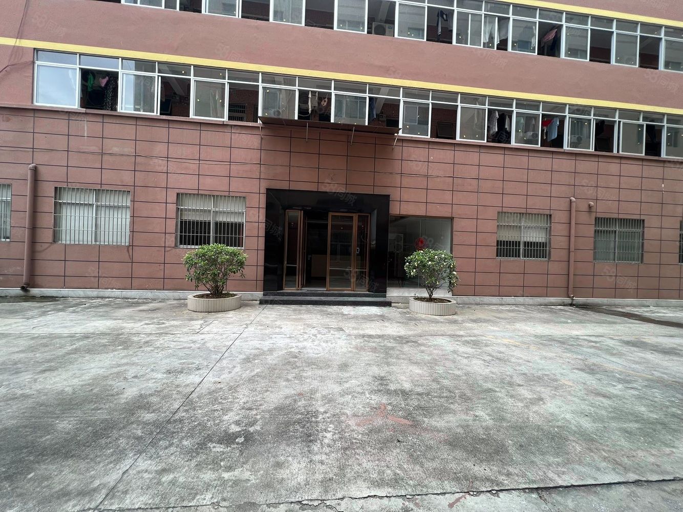 (出租) 李松蓢一楼精装办公室