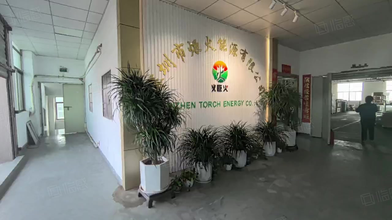 (出租) 地铁站300米处精装厂房，仓库900平带3吨货梯，卸货平台