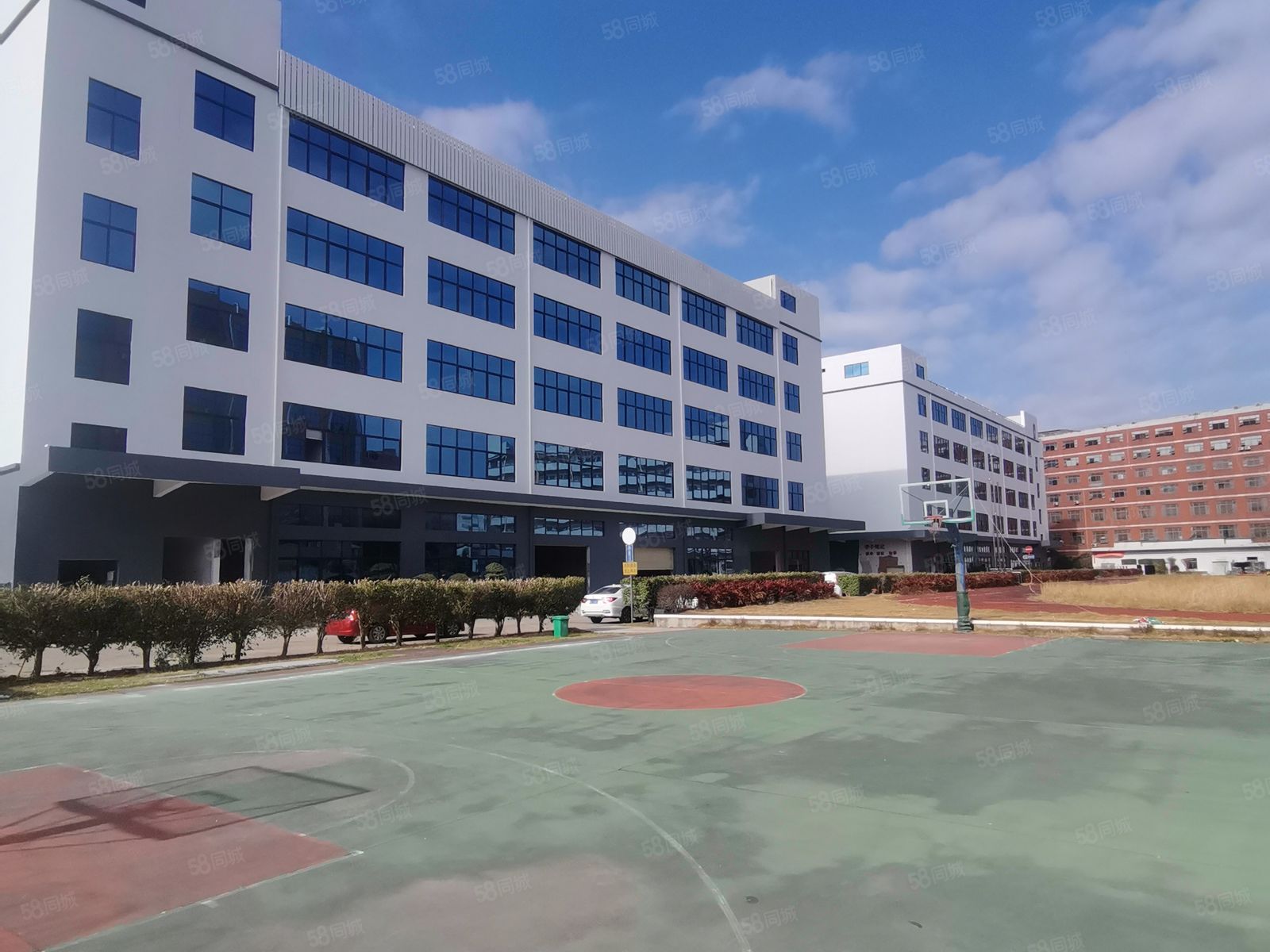 (出租) 光明地铁口深澜产业园全新翻新厂房光明小面积厂房150方起租