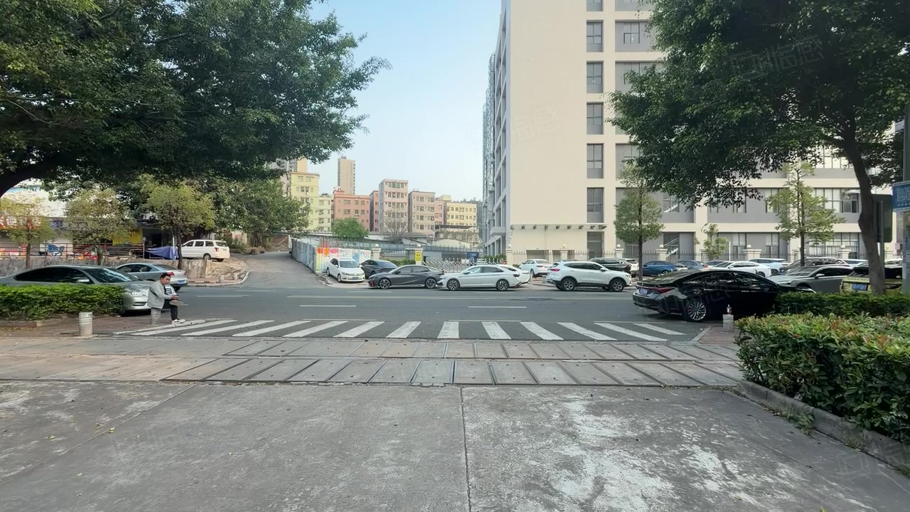 (出租) 光明独门独院3600平精装修办公厂房仓库出租可分租