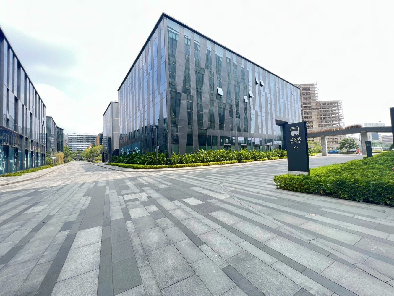 (出租) 光明凤凰城地铁口精装研发独栋1000平厂房办公室电商仓库出租
