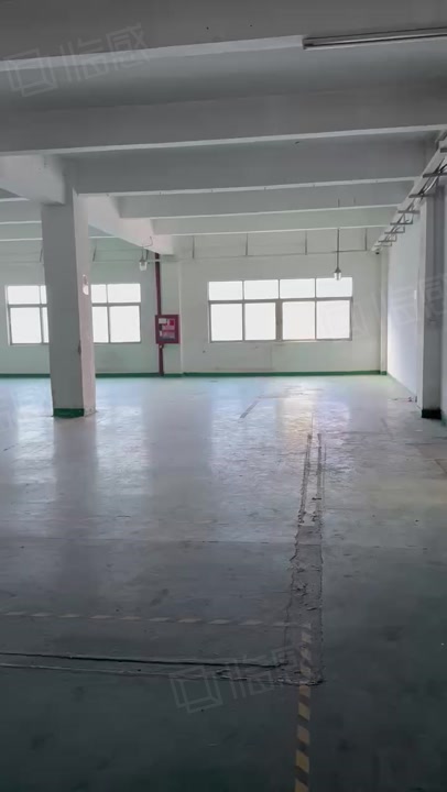(出租) 光明长圳工业区二楼整层4000平米厂房出租可以分租三吨货梯