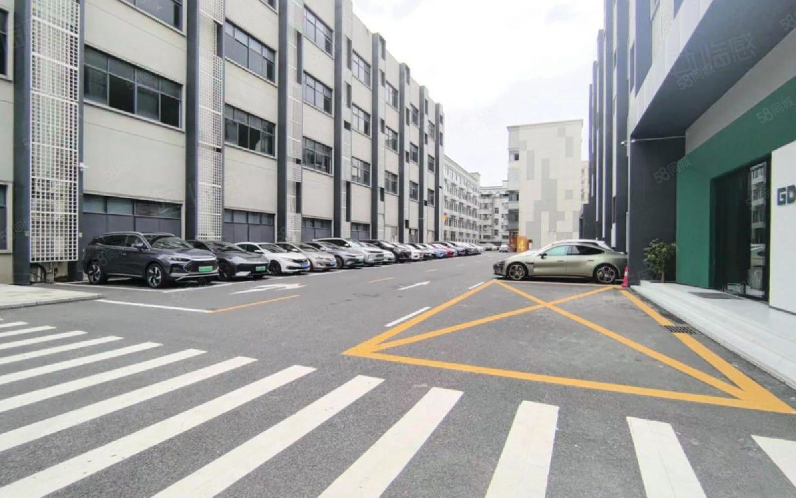 (出租) 光明楼村地铁站楼上精装修450平起厂房出租配家私空调带红本