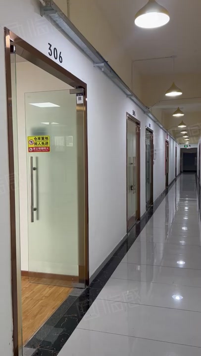 (出租) 龙华油松140平带空调户型出租,两个隔间
