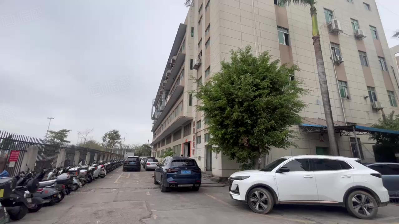 (出租) 松岗地铁站工业区附近1000平方精装修厂房出租空地大形象好