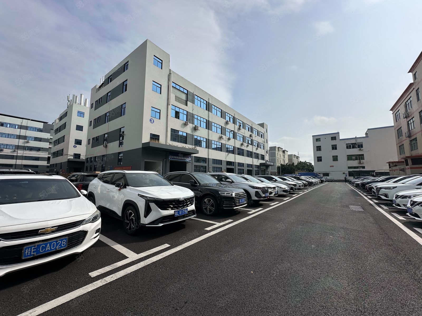 (出租) 13元松岗地铁口厂房出租可以分租