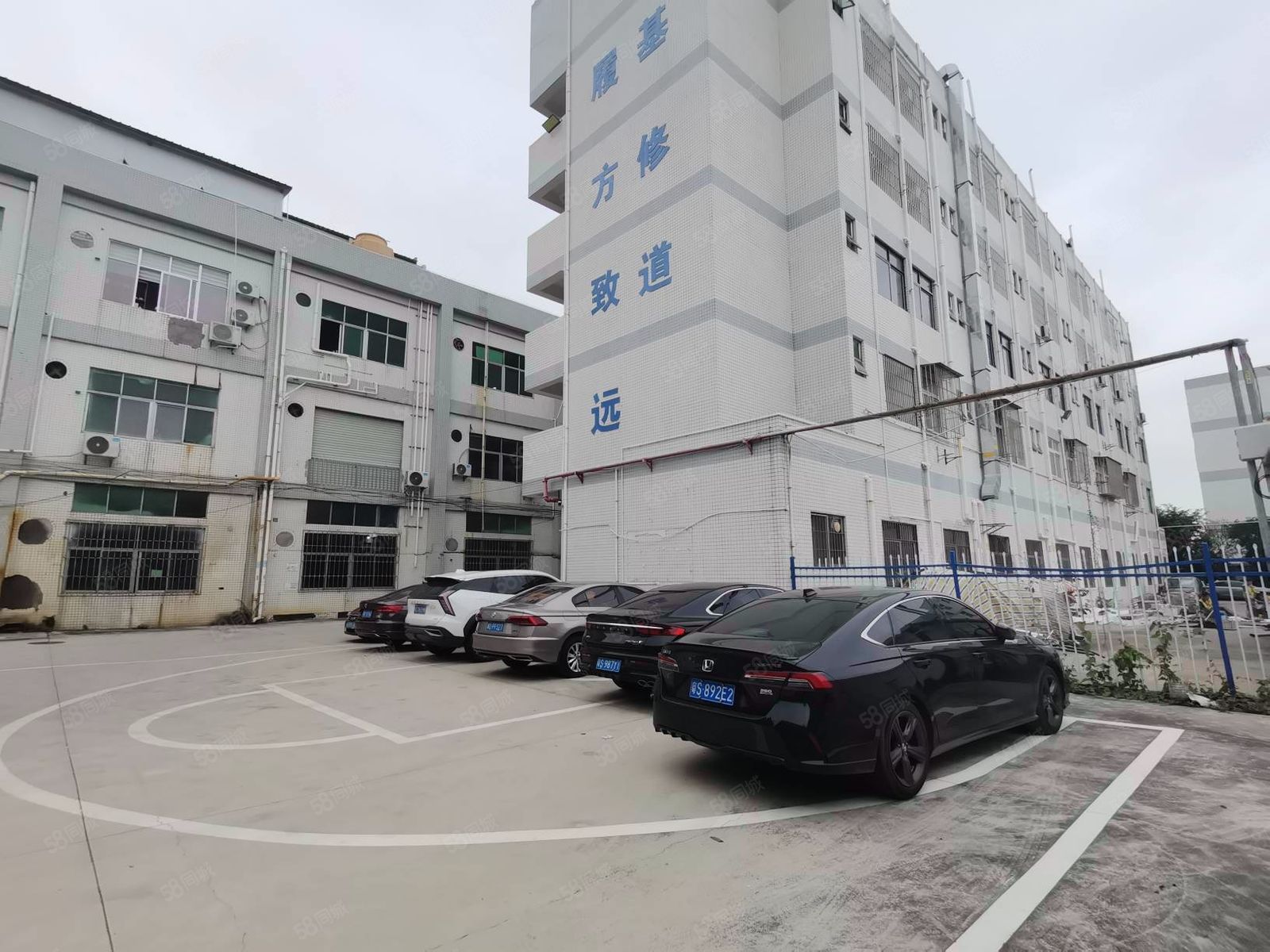 (出租) 宝安松岗潭头西部独门独院宿舍楼带装修业主急租适合工程队