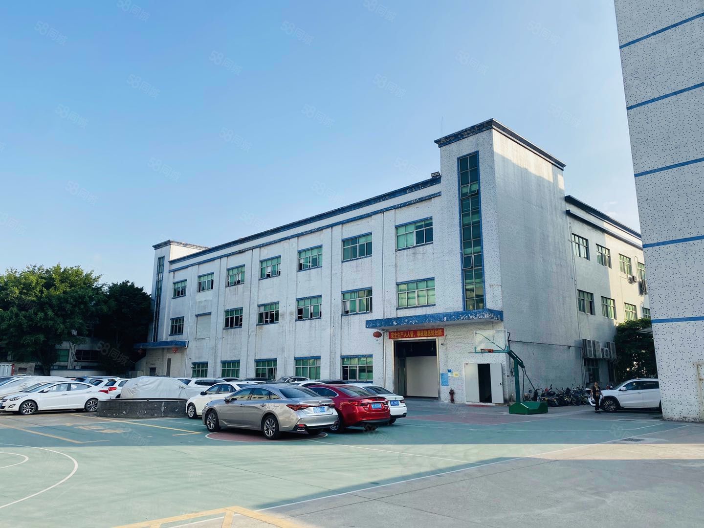 (出租) 宝安区大田洋原房东独院厂房出租共1.2万平方大小可分租松岗