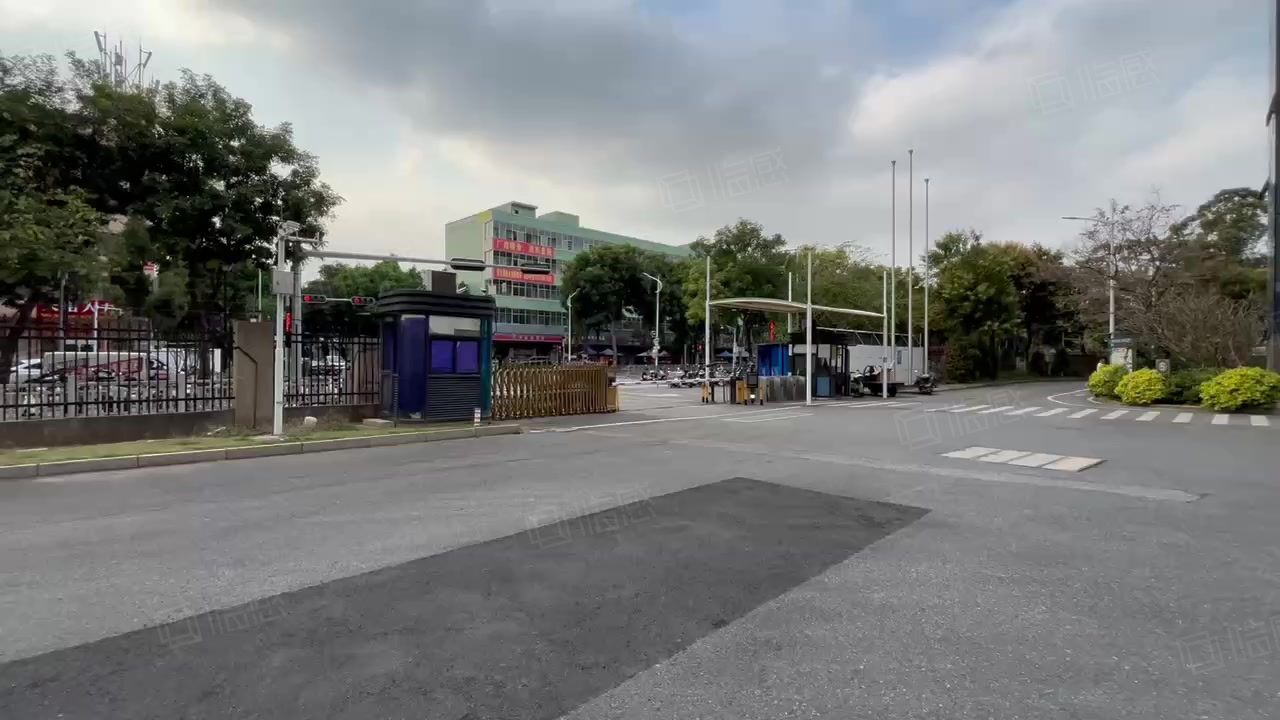 (出租) 深圳市宝安区松岗街道原房东红本重工业厂房大小分租