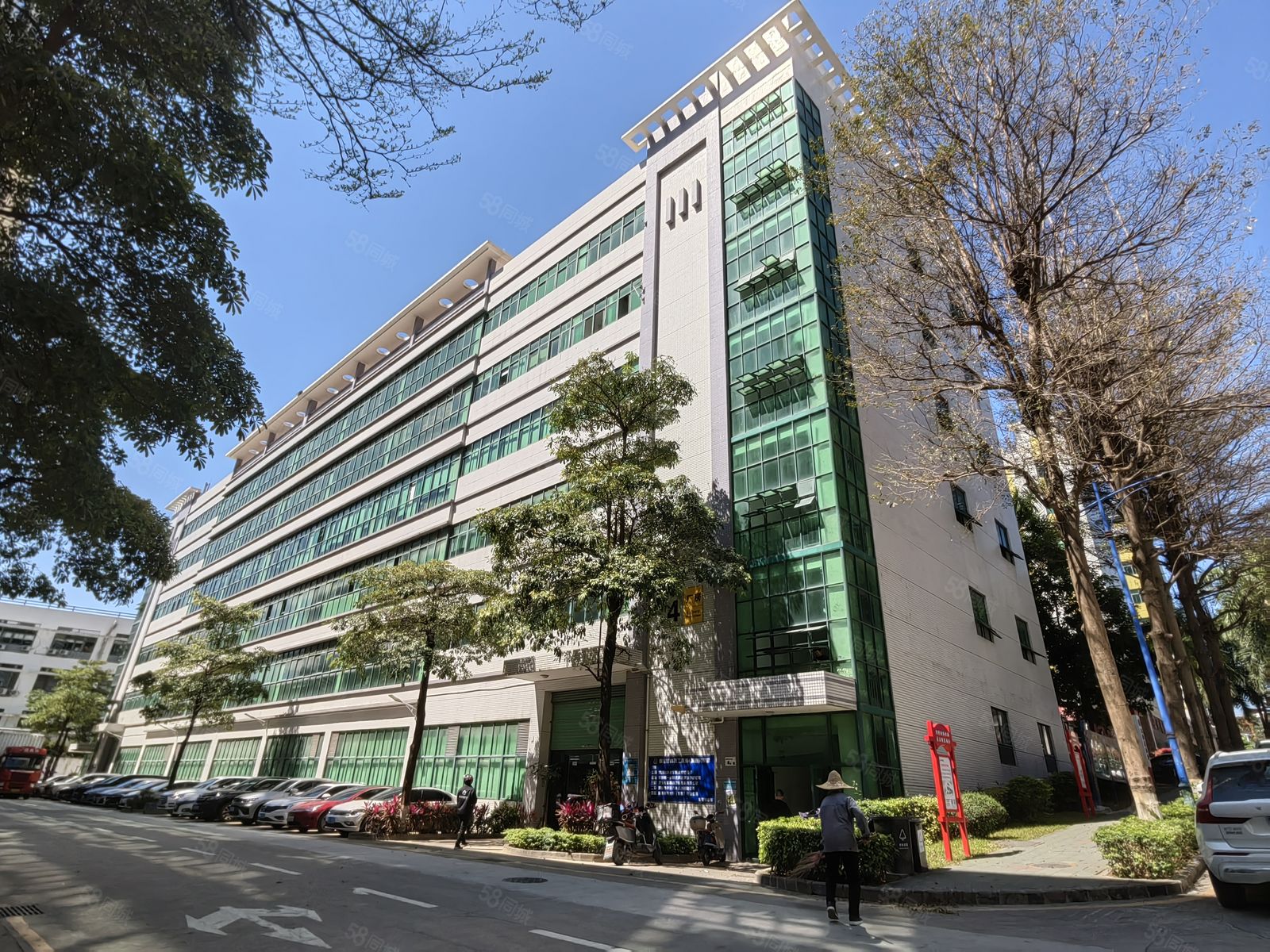 (出租) 松岗地铁站独门独院2000平厂房出租一楼仓库办公厂房可分租