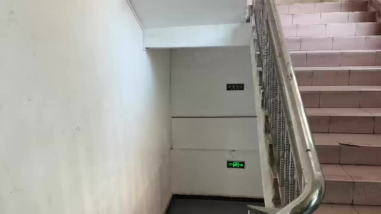 (出租) 宝安松岗塘下涌园区独栋整层办公司带装修无公摊原房东急租水电