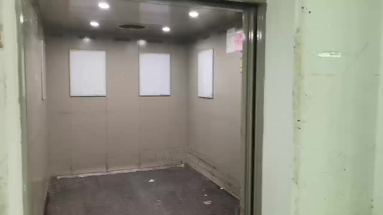 (出租) 宝安松岗燕川原房东全明朝南新厂房带3顿电梯业主急租