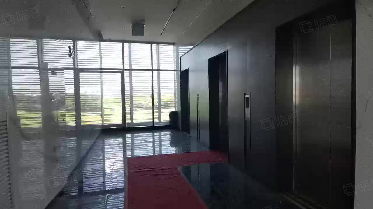 (出租) 宝安松岗全新工业上楼玻璃幕墙全新红本工业厂房可办公可加工急租