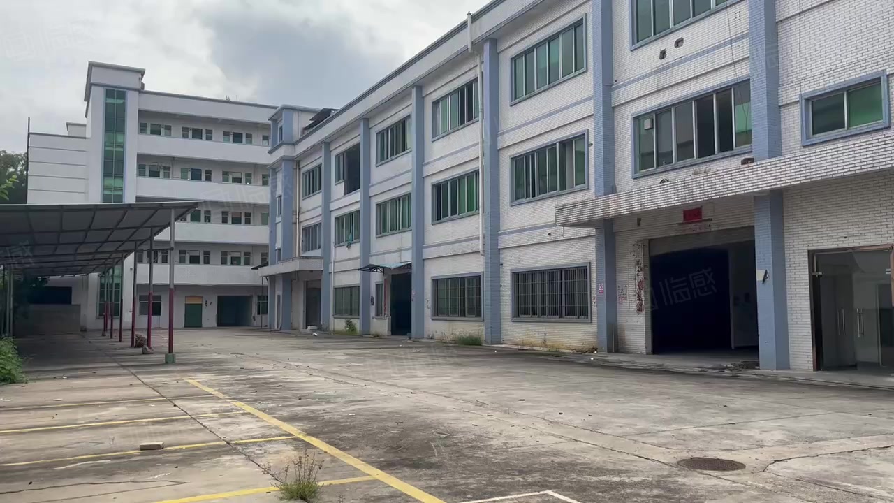(出租) 塘厦原房东精装无尘带行车一楼到三楼各1000平米独院厂房出租