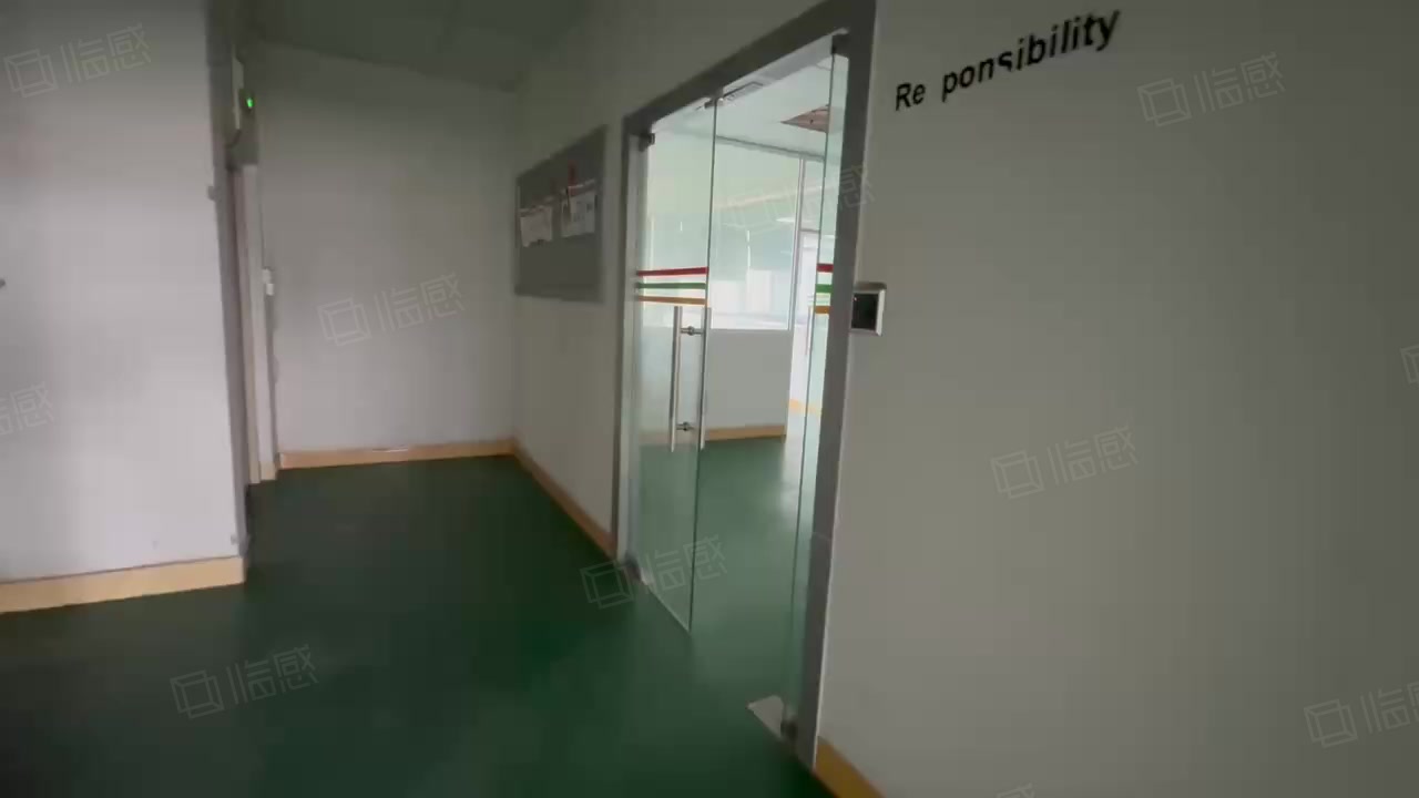 (出租) 在塘厦三楼580平带办公室装修厂房出租
