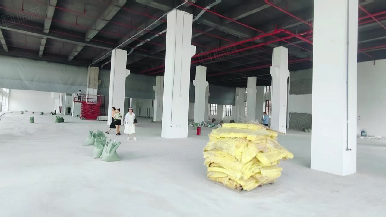 (出租) 塘厦石鼓标准一楼带牛角3800平出租 适冲压模具 数控车床
