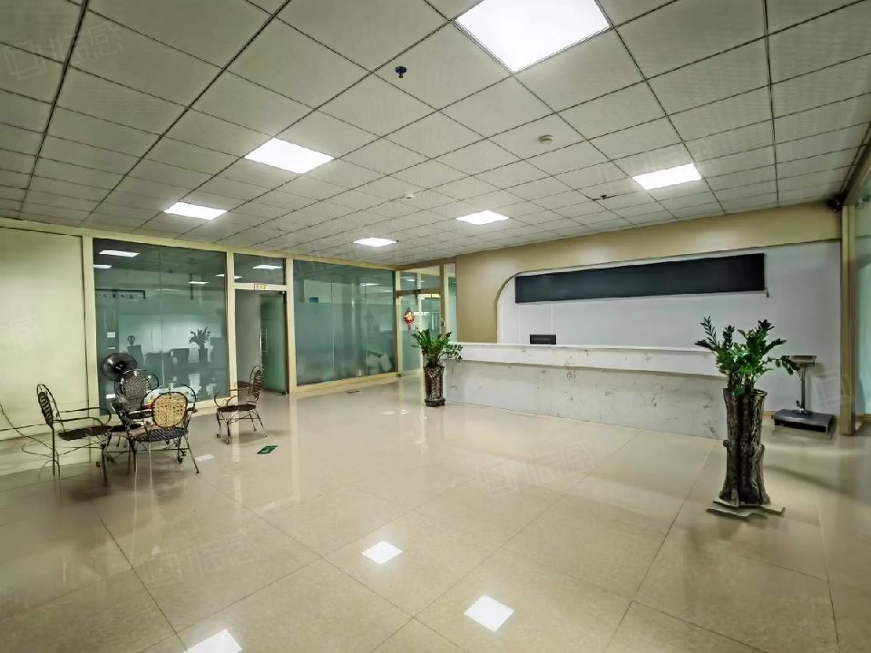 (出租) 塘厦现成豪华装修办公隔间厂房仓库出租可分租适合电商贸易直播