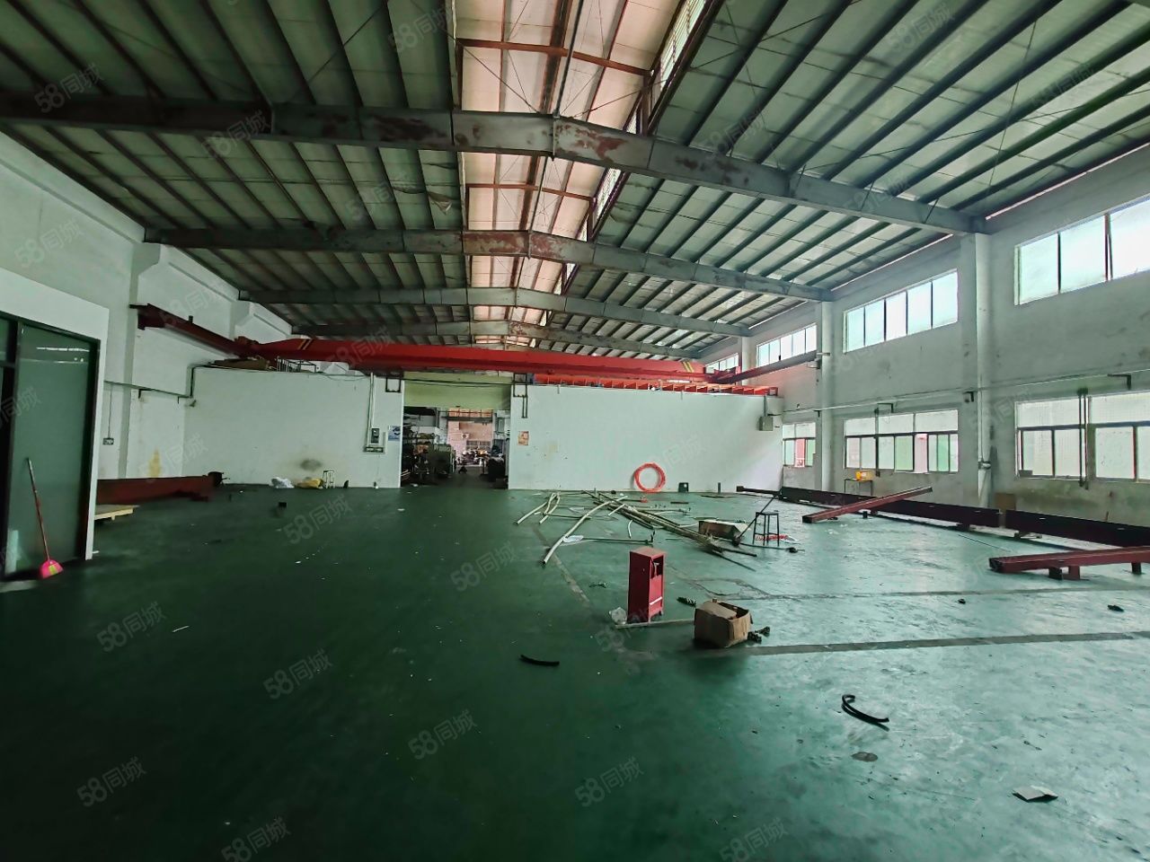 (出租) 独门砖墙到顶厂房出租，1部行吊，格局方正实用，重工业