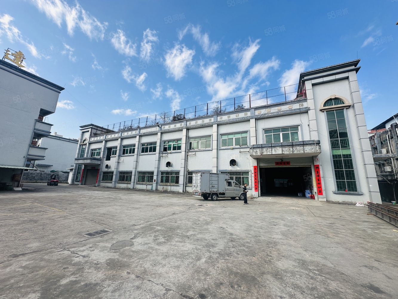 (出租) 15元!塘厦独门独院4000平空地大形象好一楼上厂房仓库出租