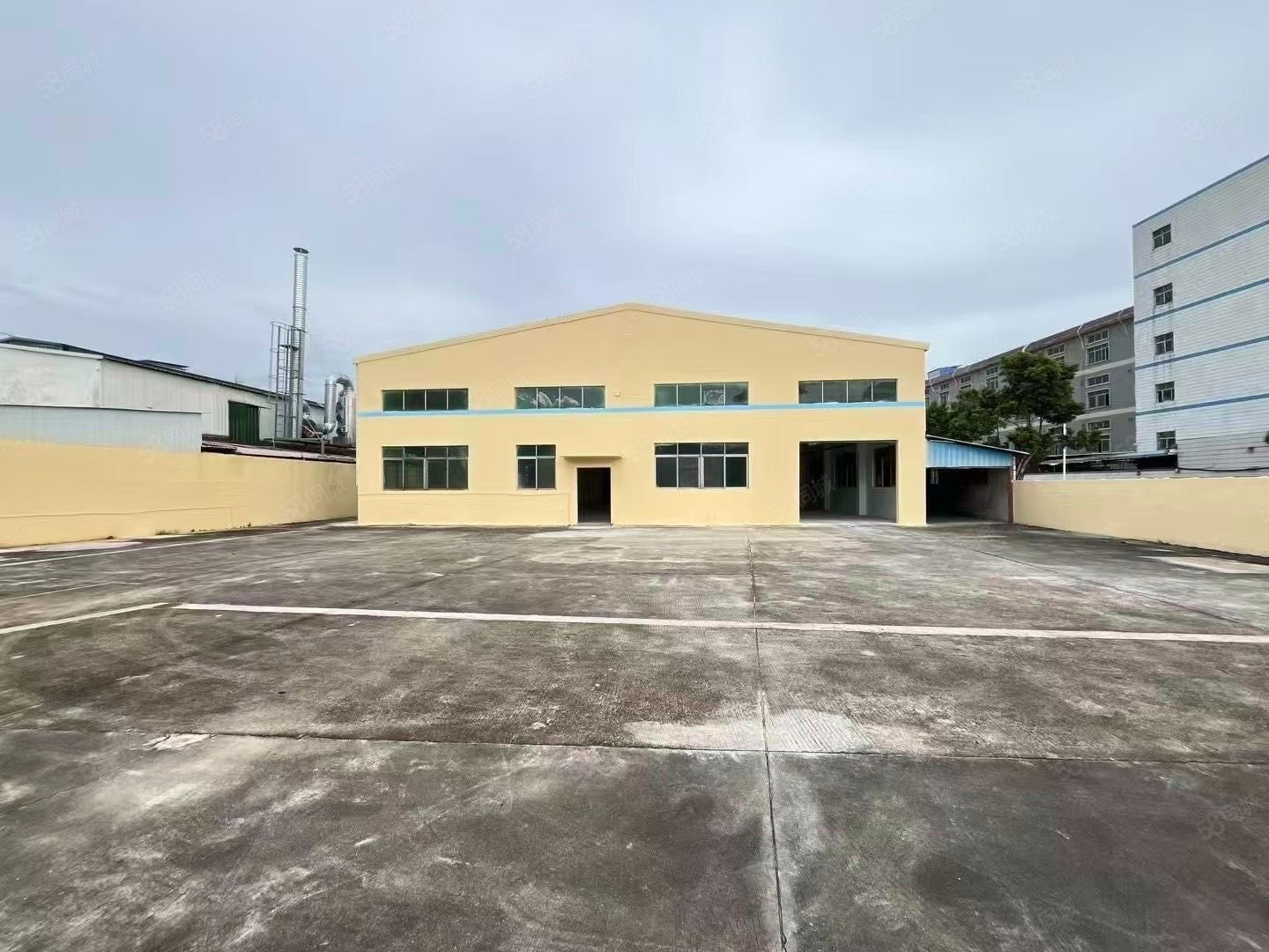(出租) 实量尺寸!塘厦原房东钢构小独院1300平空地大宿舍少不限行业