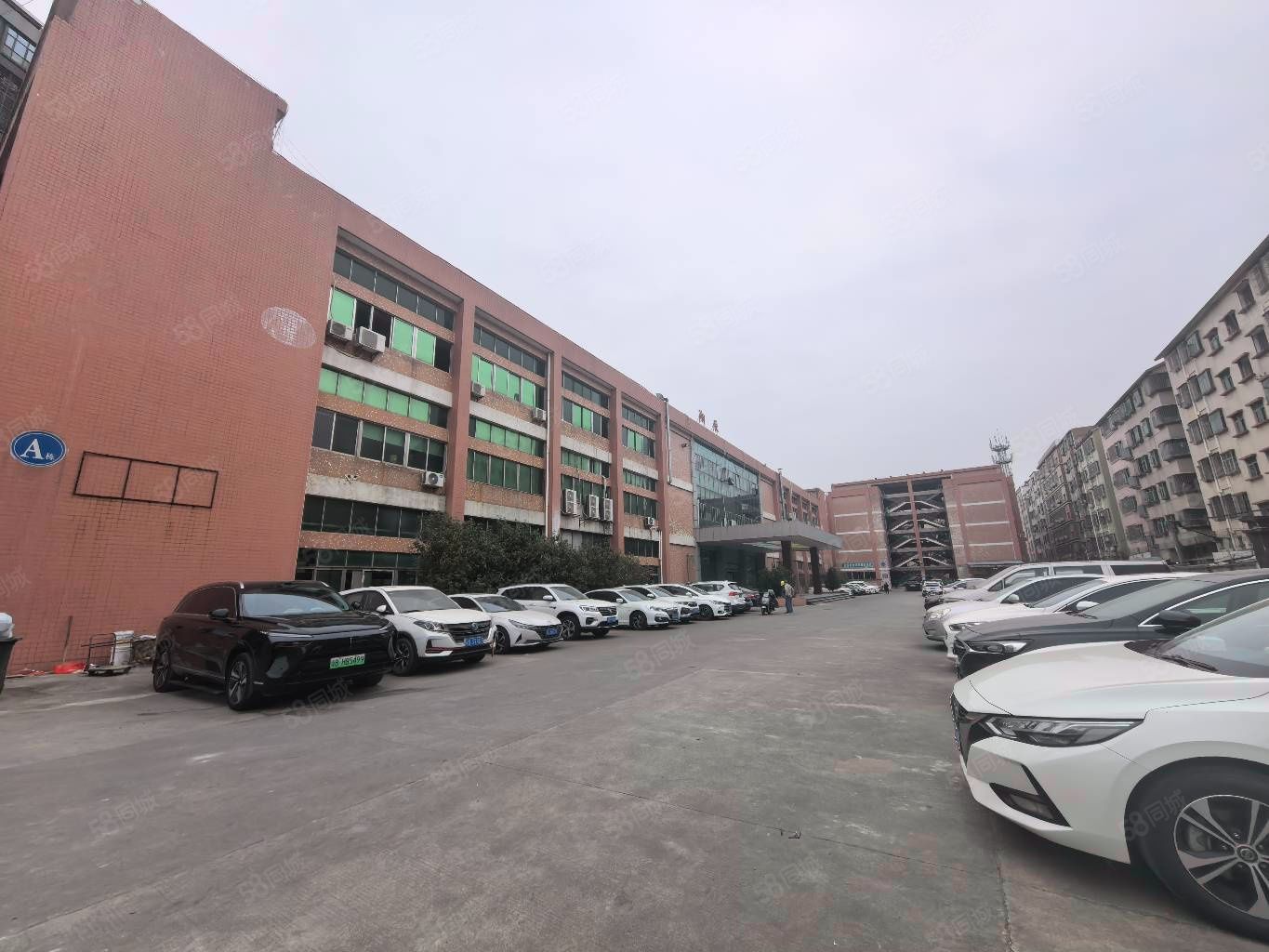 (出租) 实际面积!塘厦田心3楼3000平现成装修厂房出租!价格便宜!