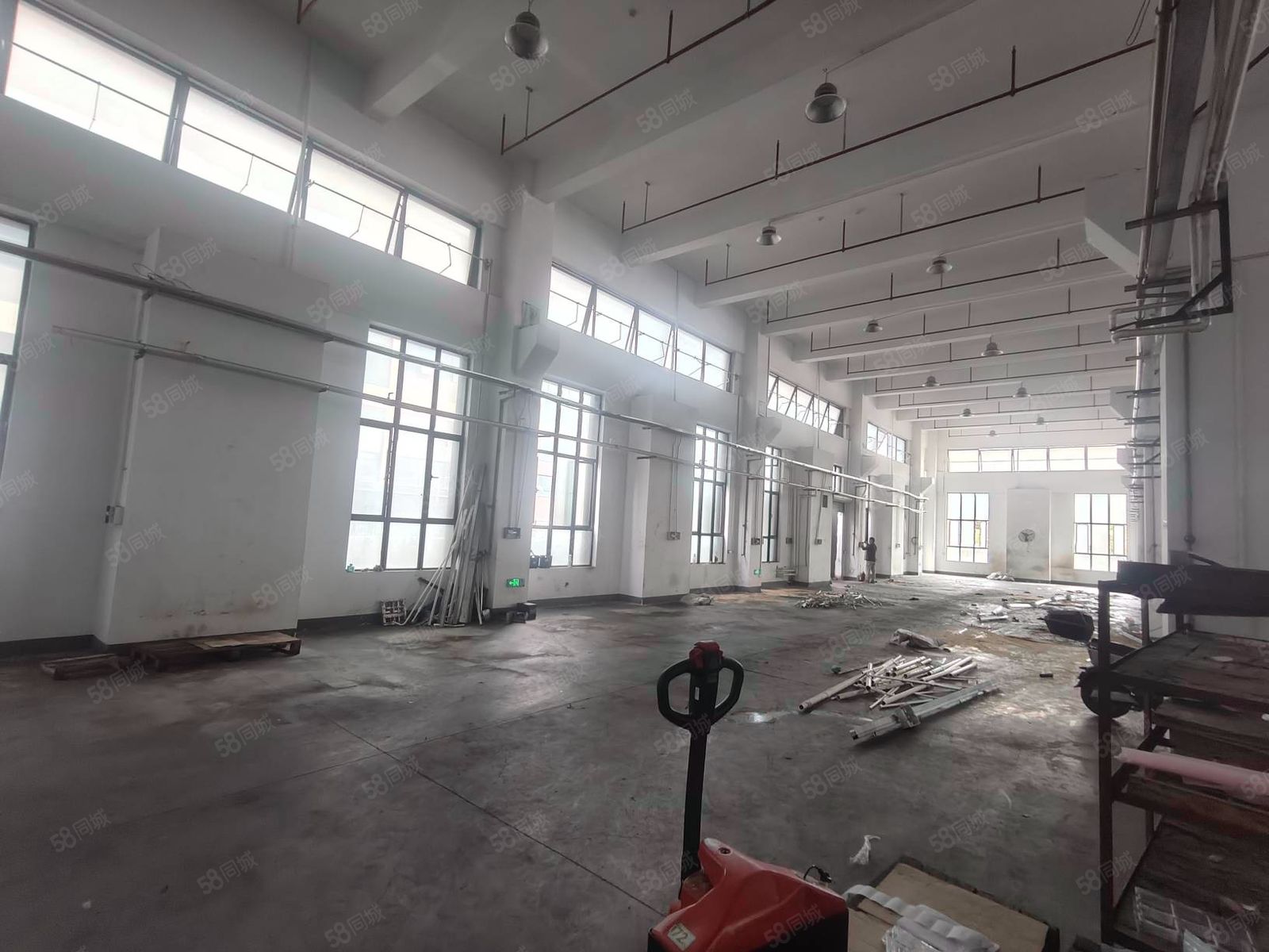 (出租) 塘厦镇新出一楼小面积带装修厂房现成水电，可直接拎包生产