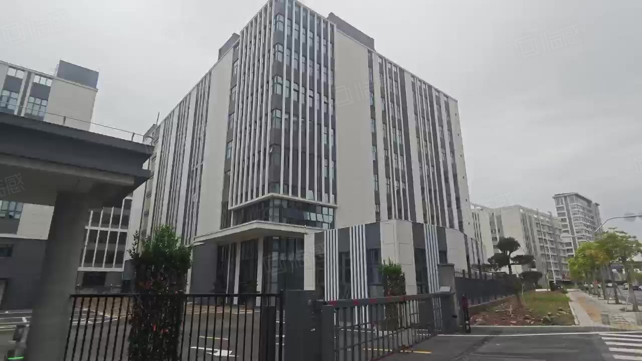 (出租) 实际面积5块钱,全新厂房电改园区直接对南方电网可做电池