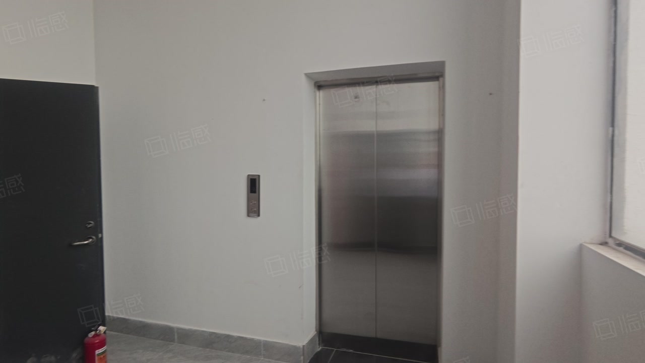 (出租) 6元精装修，水电齐全潼湖业主直租楼上精装修全新厂房1200平