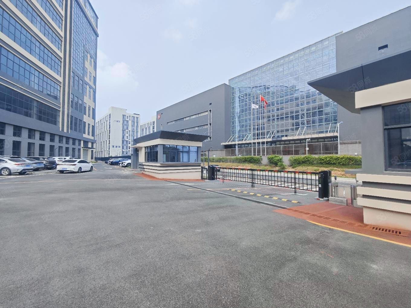 (出租) 6元精装修，水电齐全潼湖业主直租楼上精装修全新厂房1200平
