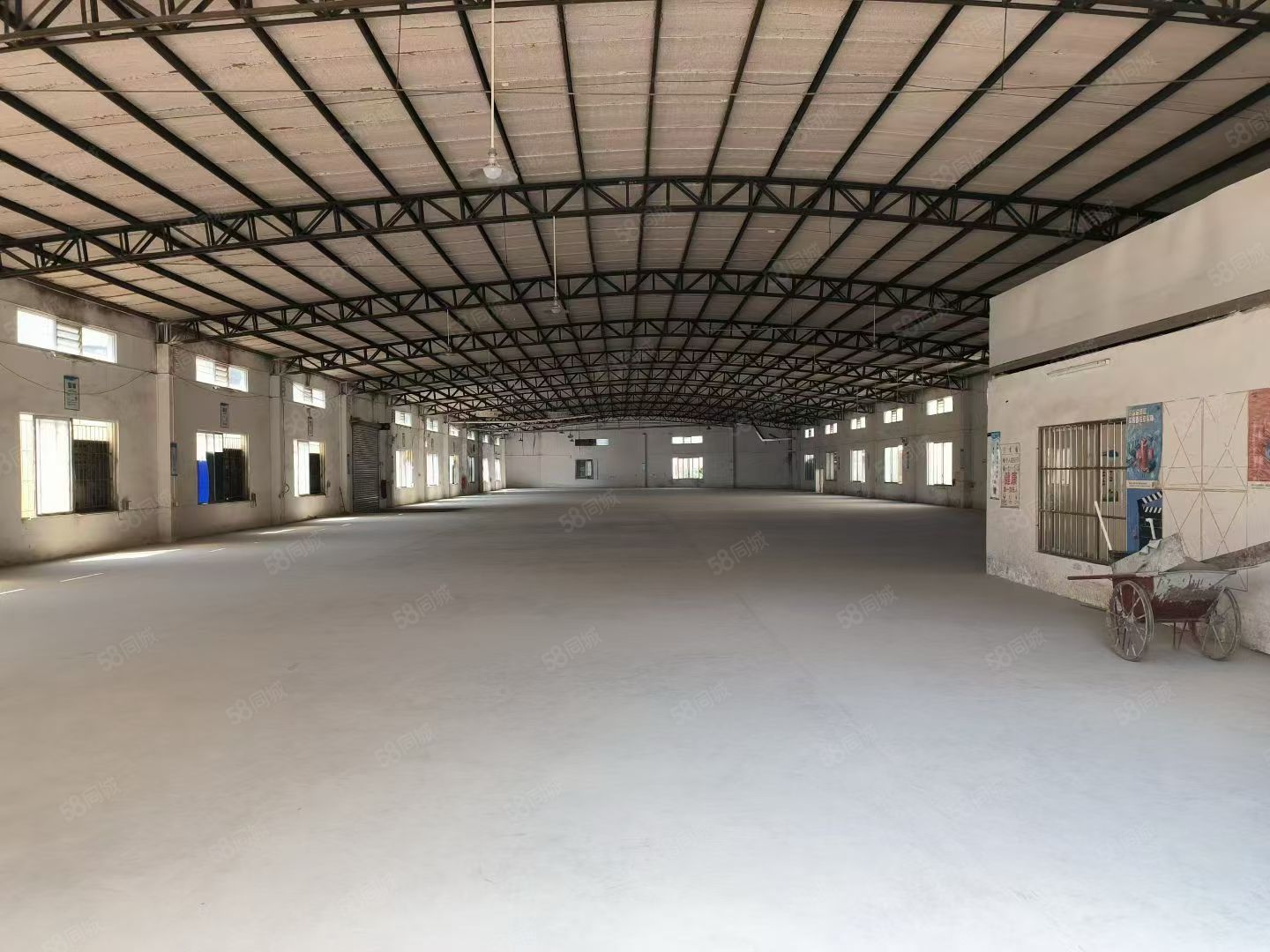 (出租) 园洲深沥工业区新出2500平方单一层独门独院厂房招租