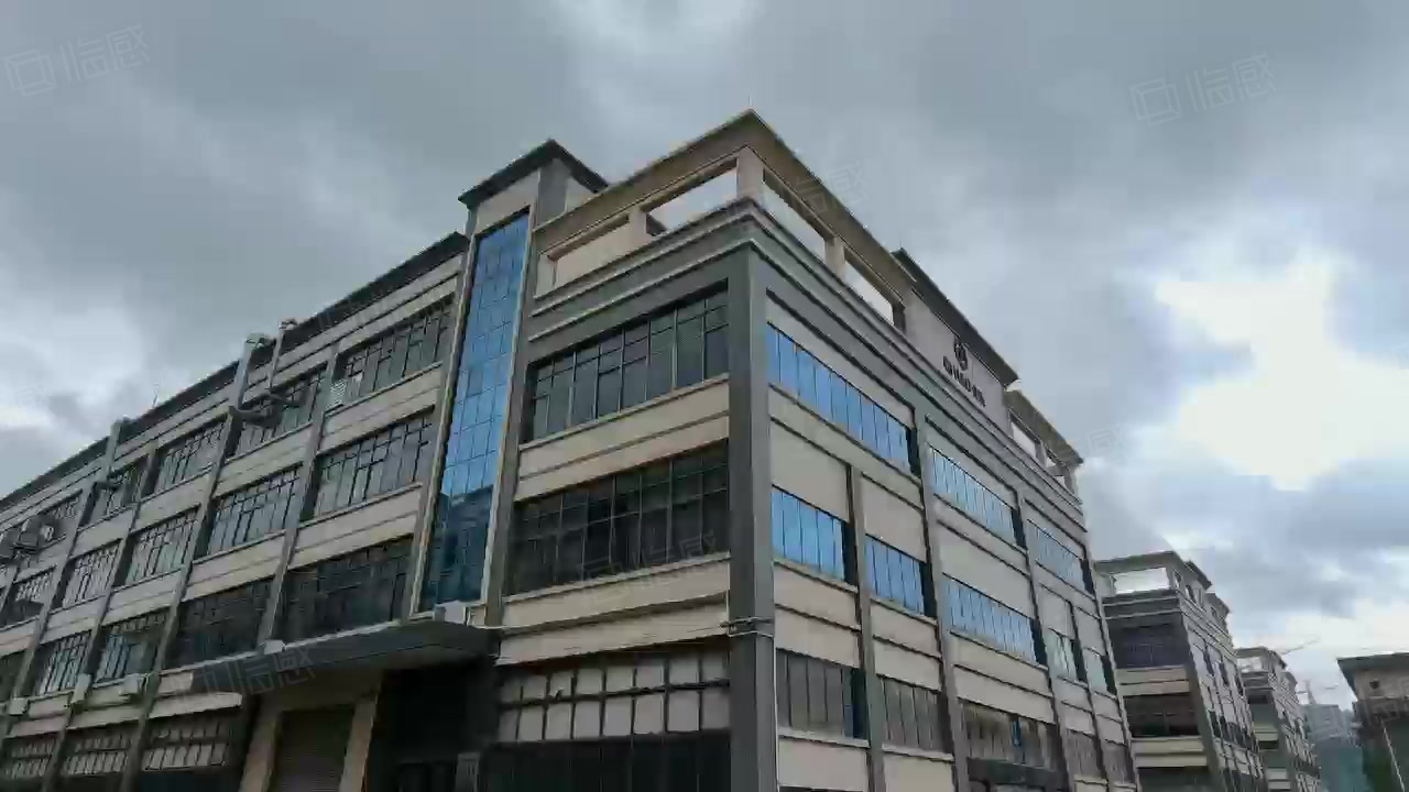 (出租) 长安7500平方原房东现成装修办公室水电齐全标准独院厂房出租