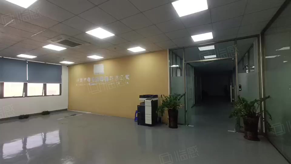 (出租) 新安街口原房东独门独院厂房4800平方出租500起分租