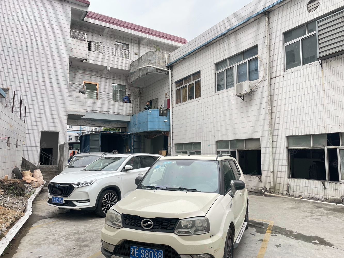 (出租) 长安镇厦岗莲湖路原房东独院厂房招租交通方便好停车