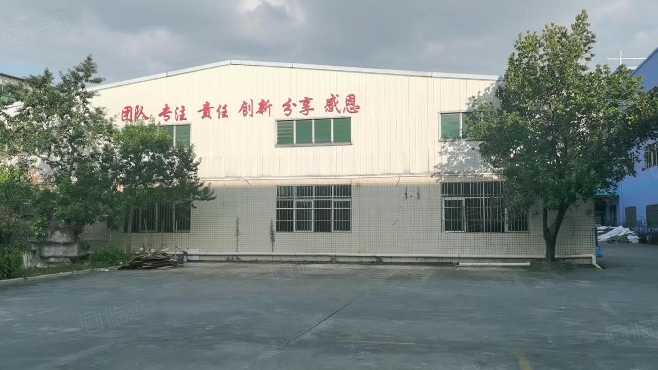 (出租) 长安镇原房东 一楼钢构厂房出租 滴水高度7米 水电齐全
