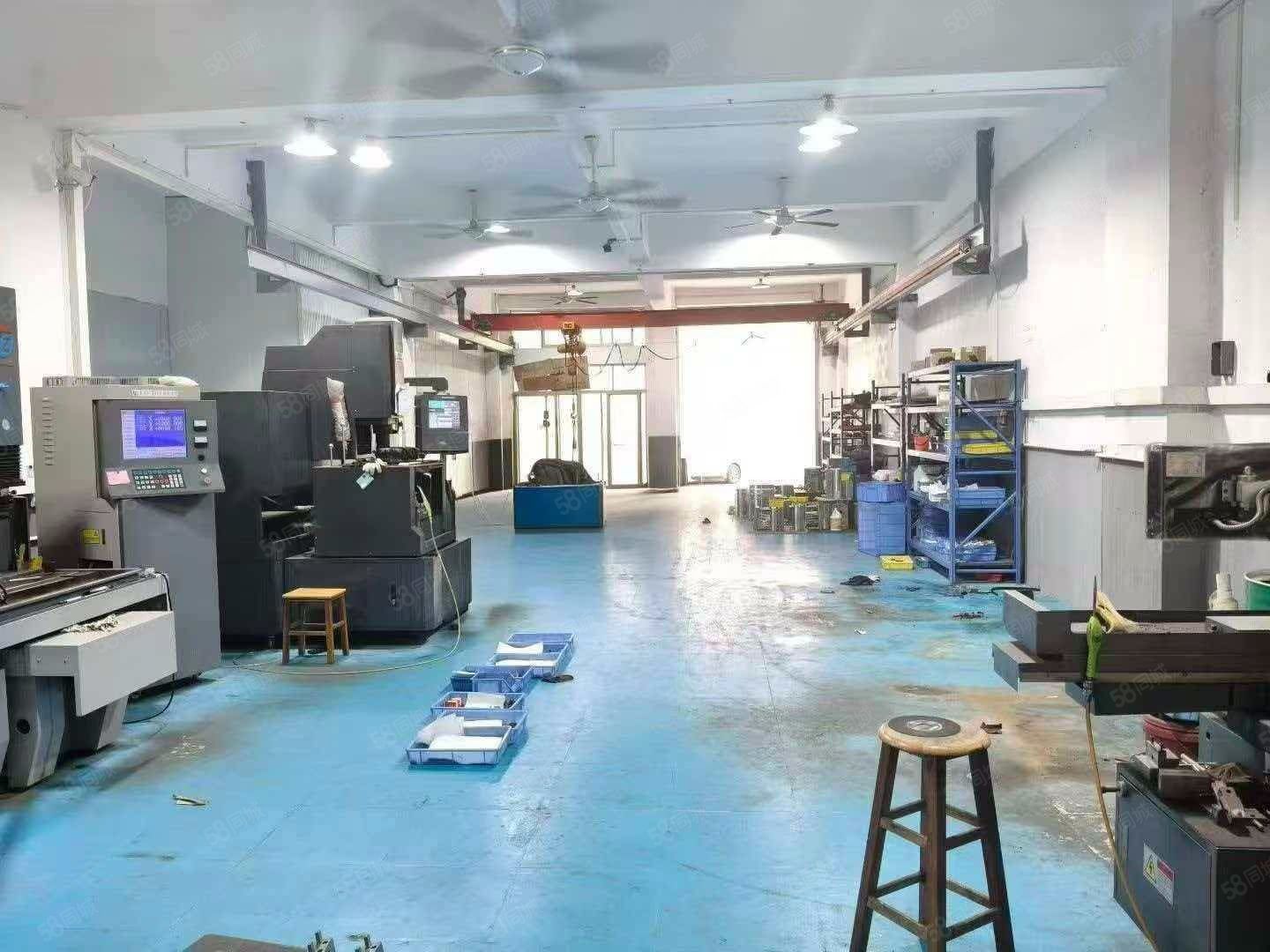 (出租) 乌沙社区一楼520平带两间办公室航车办公室装修水电齐全拎包入